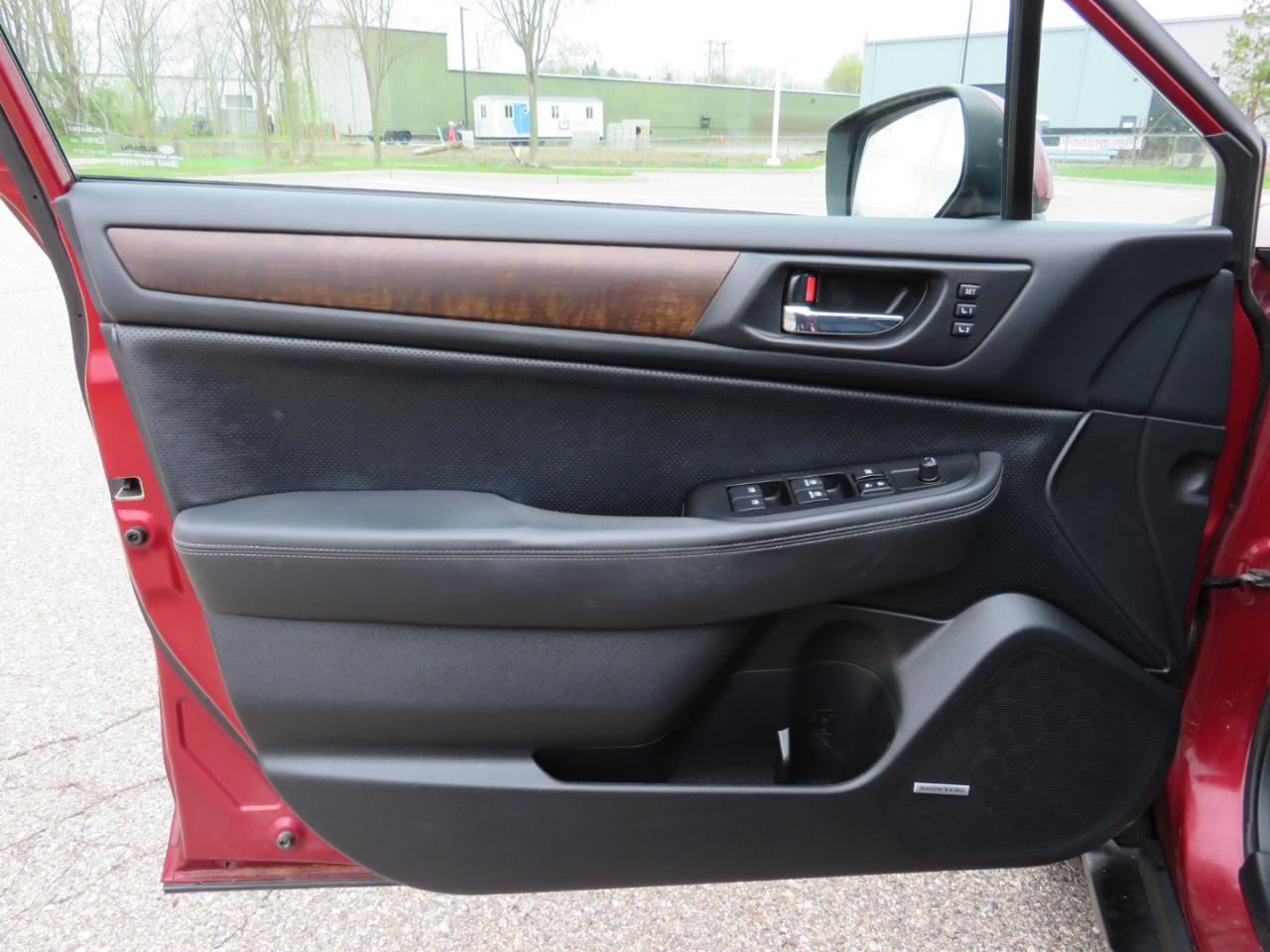 Subaru Outback 2.5i Limited 2015