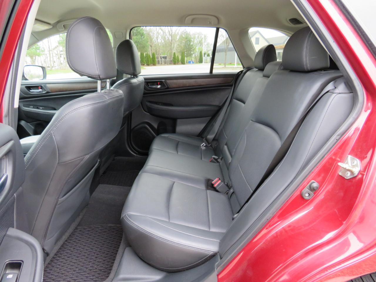 Subaru Outback 2.5i Limited 2015