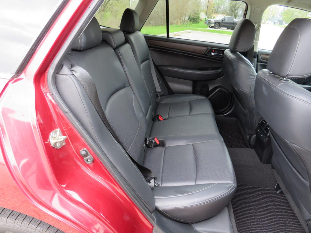 Subaru Outback 2.5i Limited 2015