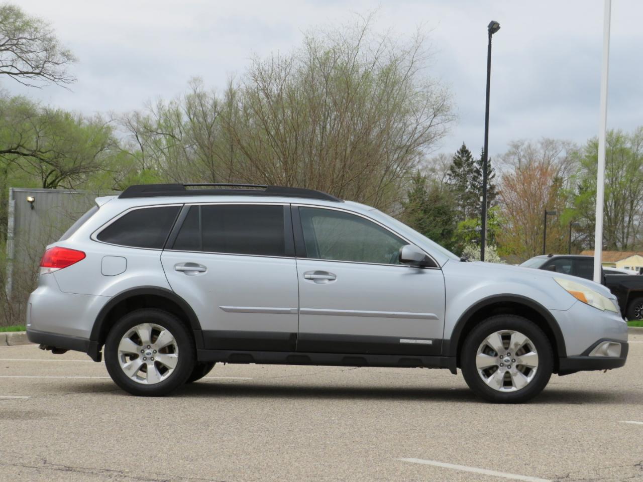 Subaru Outback 3.6R Limited 2012