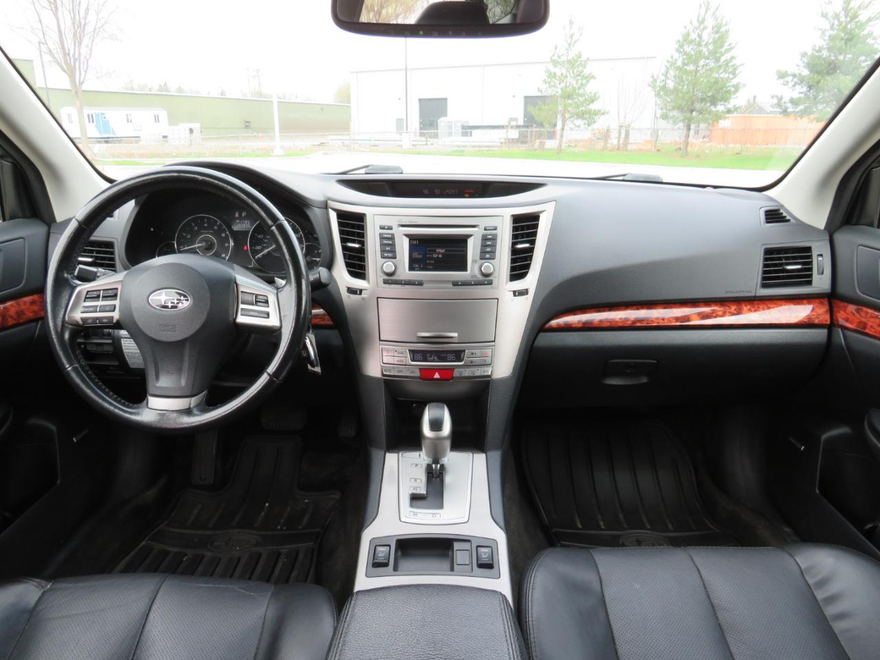 Subaru Outback 3.6R Limited 2012