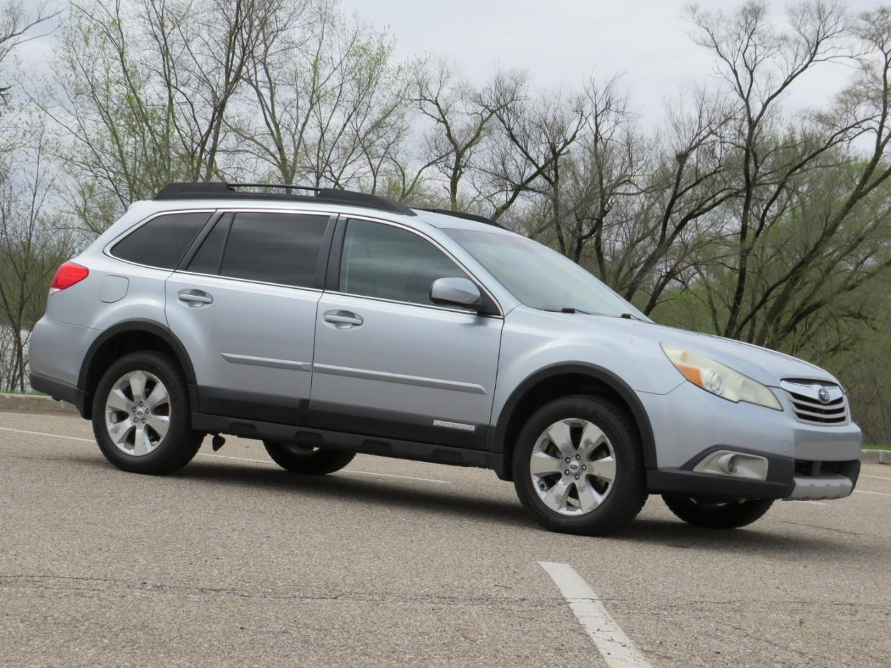 Subaru Outback 3.6R Limited 2012