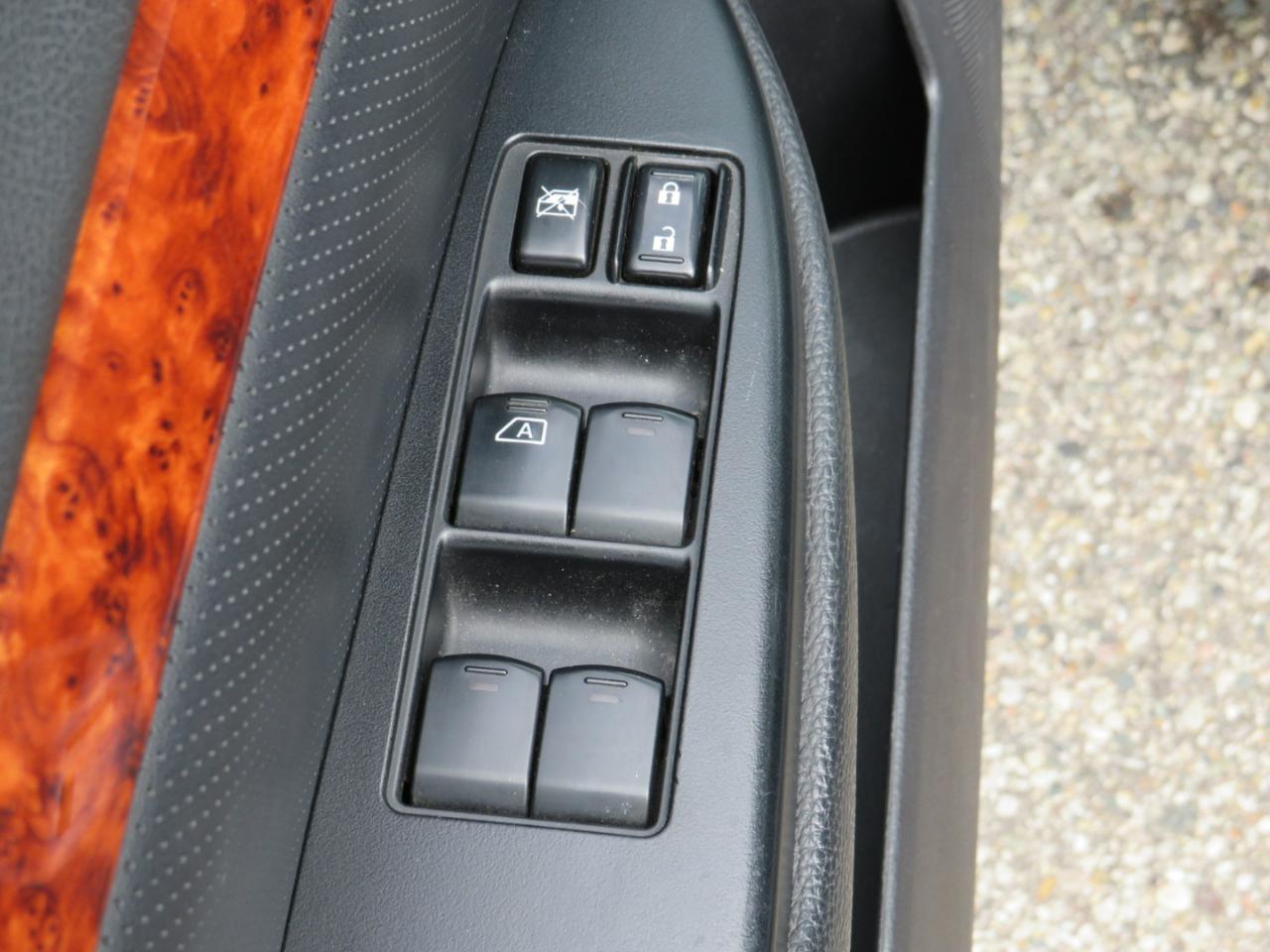 Subaru Outback 3.6R Limited 2012