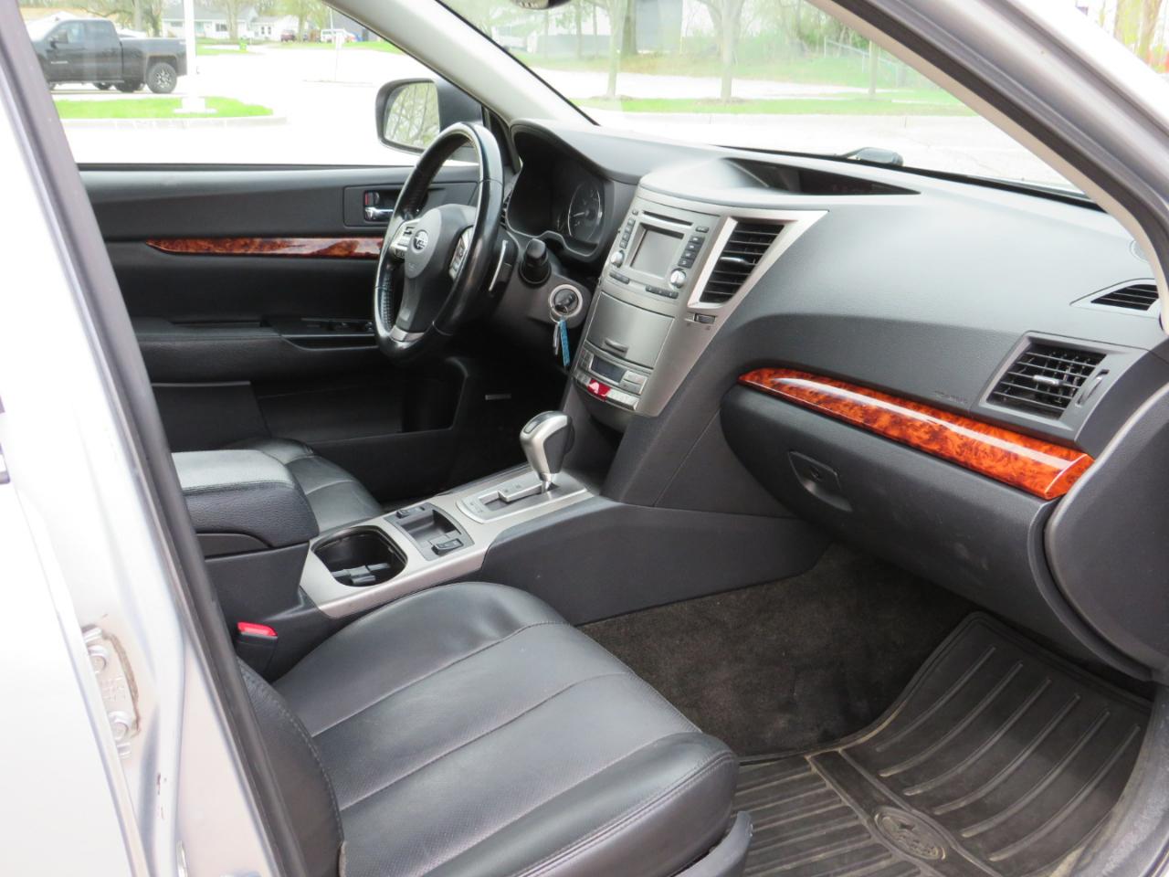 Subaru Outback 3.6R Limited 2012