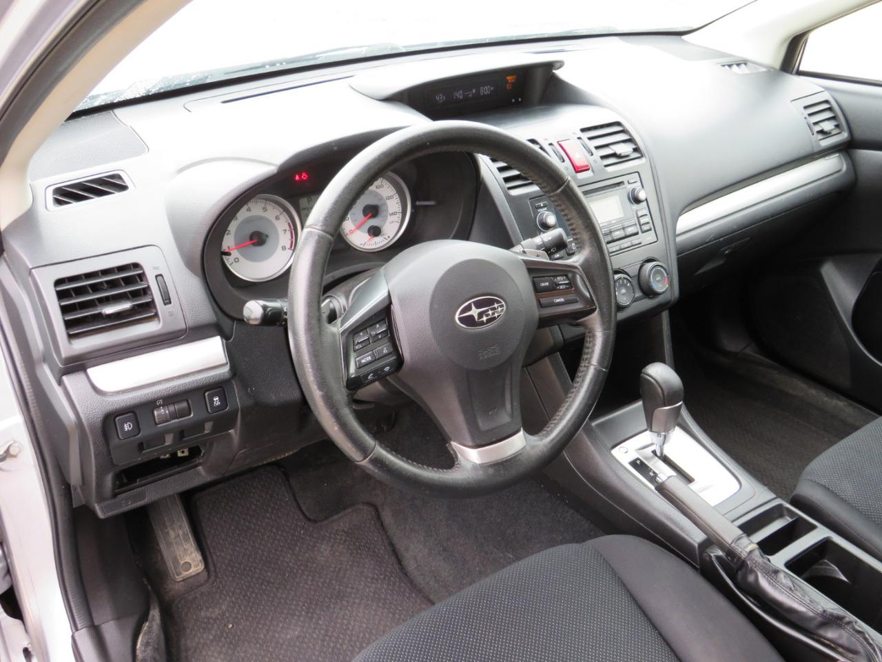 Subaru Impreza Premium Plus 5-Door+S/R 2012