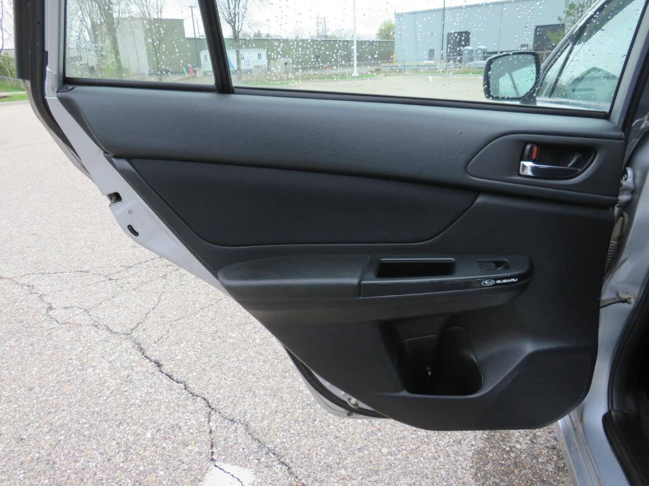 Subaru Impreza Premium Plus 5-Door+S/R 2012