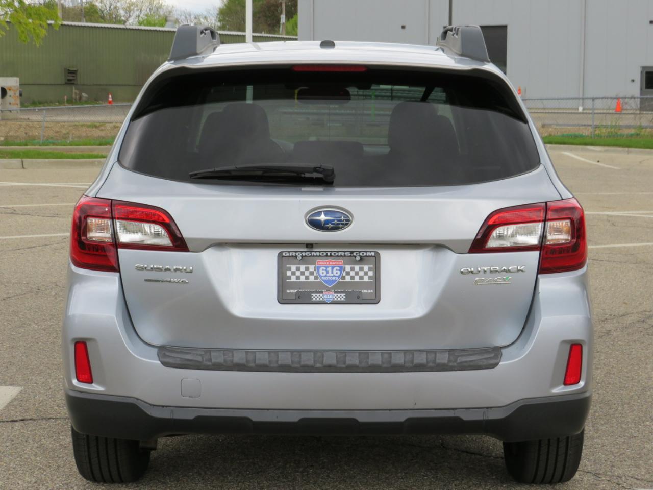 Subaru Outback 2.5i Limited 2015
