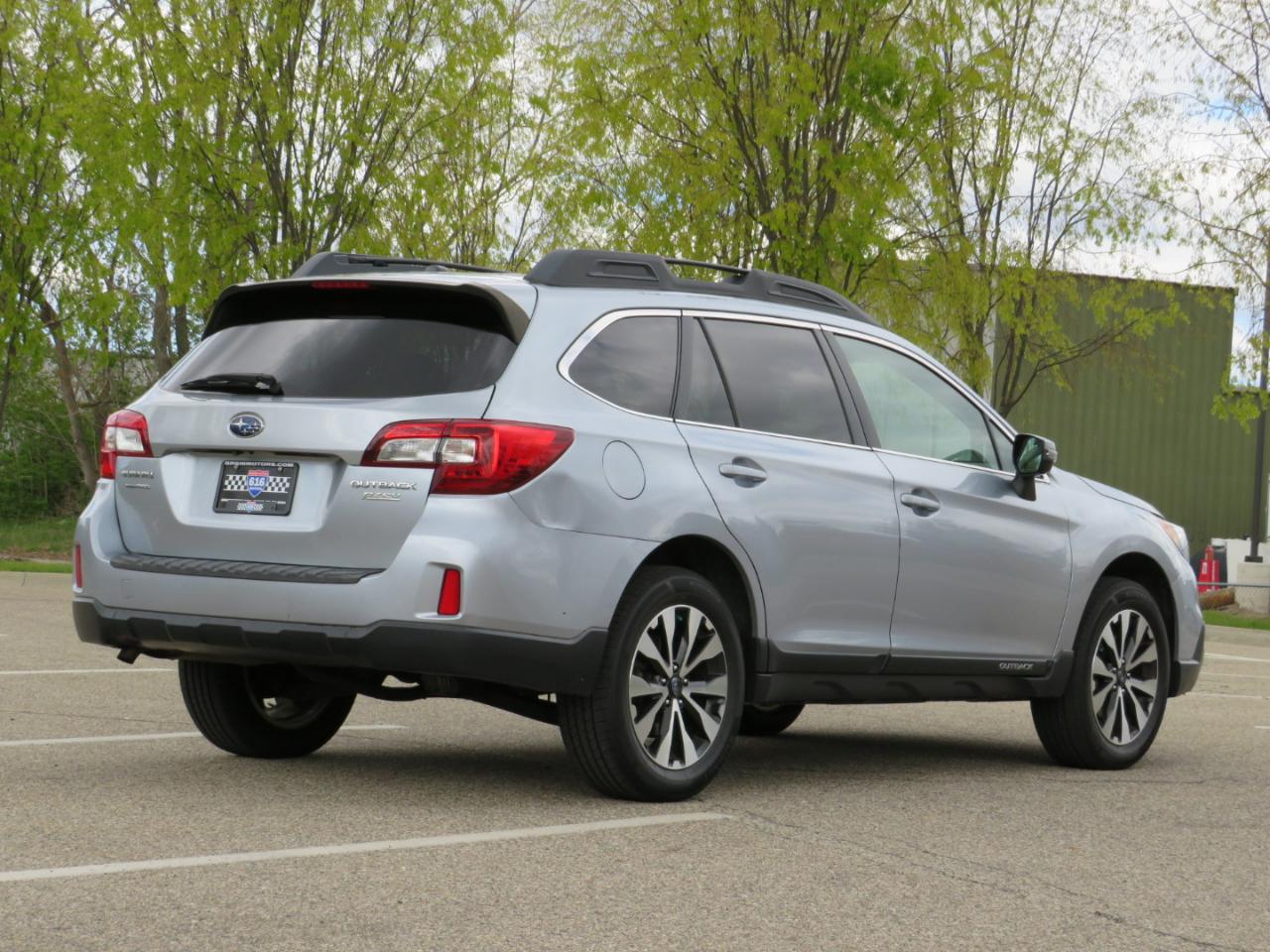 Subaru Outback 2.5i Limited 2015