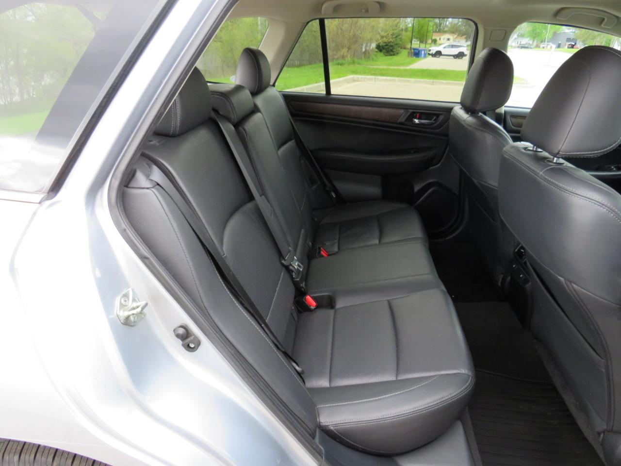 Subaru Outback 2.5i Limited 2015