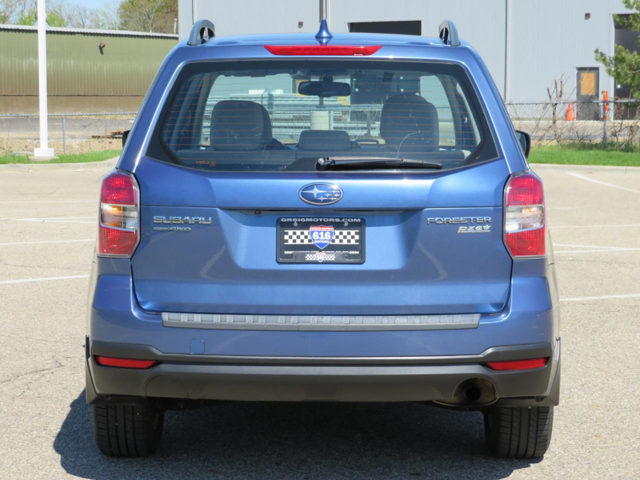 Subaru Forester 2.5i Premium PZEV CVT 2016