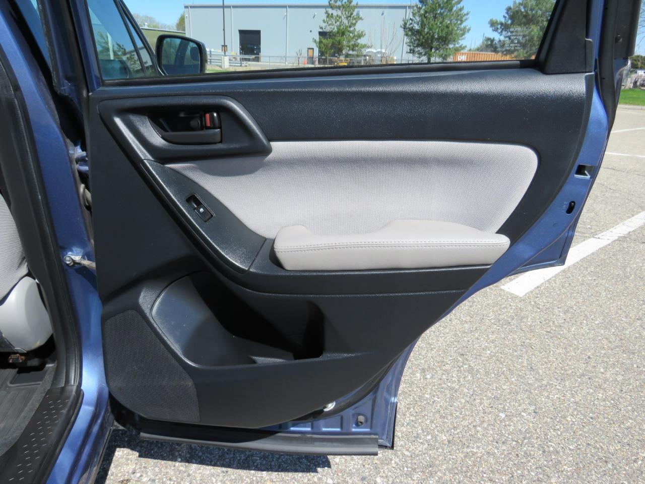 Subaru Forester 2.5i Premium PZEV CVT 2016