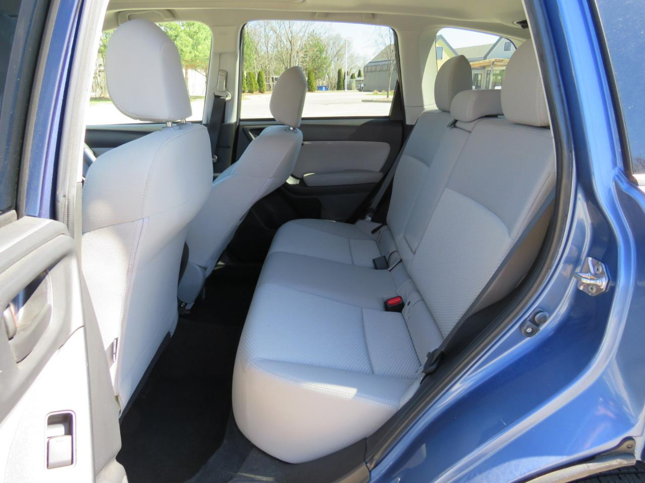 Subaru Forester 2.5i Premium PZEV CVT 2016