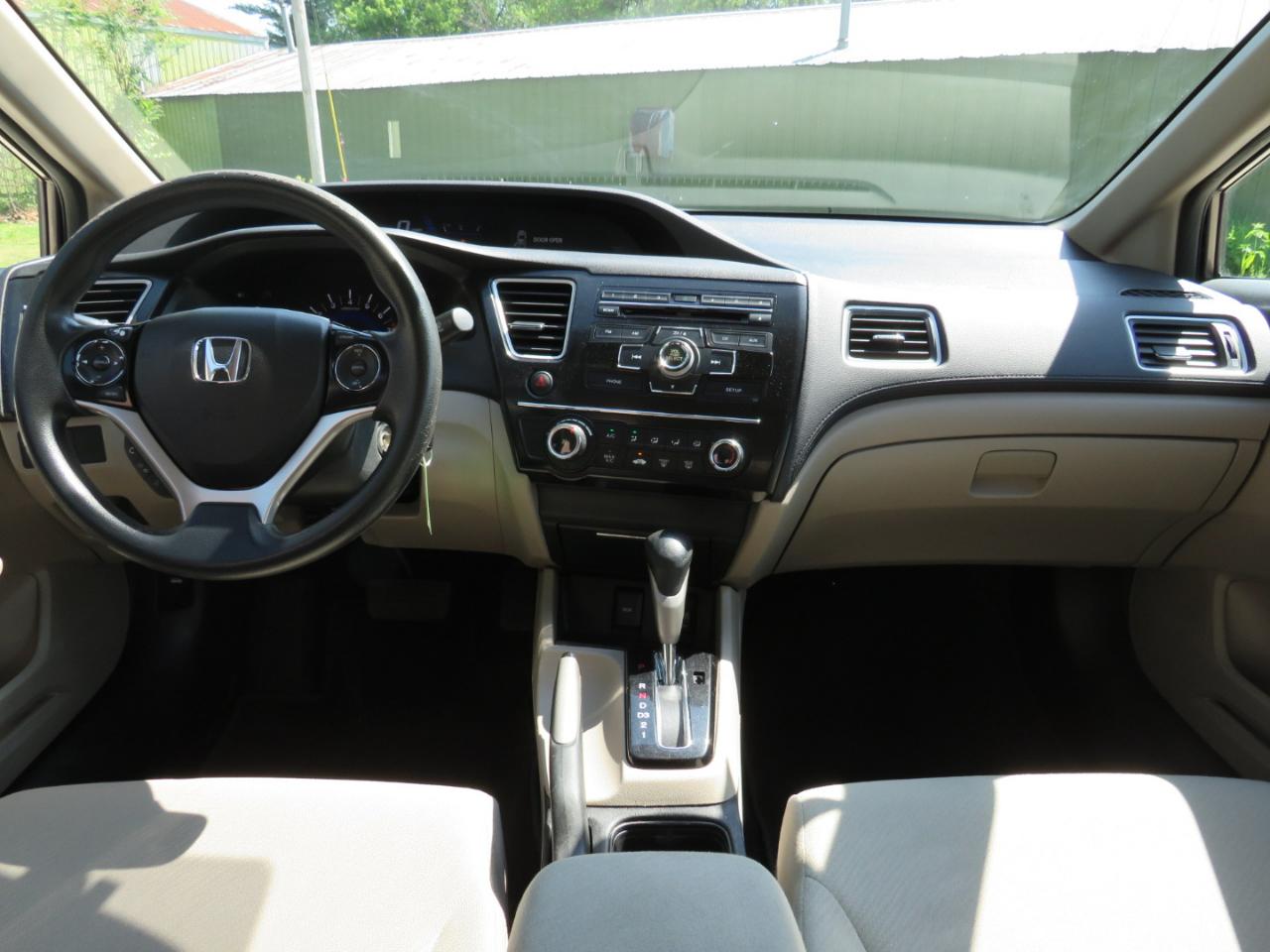 Honda Civic LX Sedan 5-Speed AT 2013