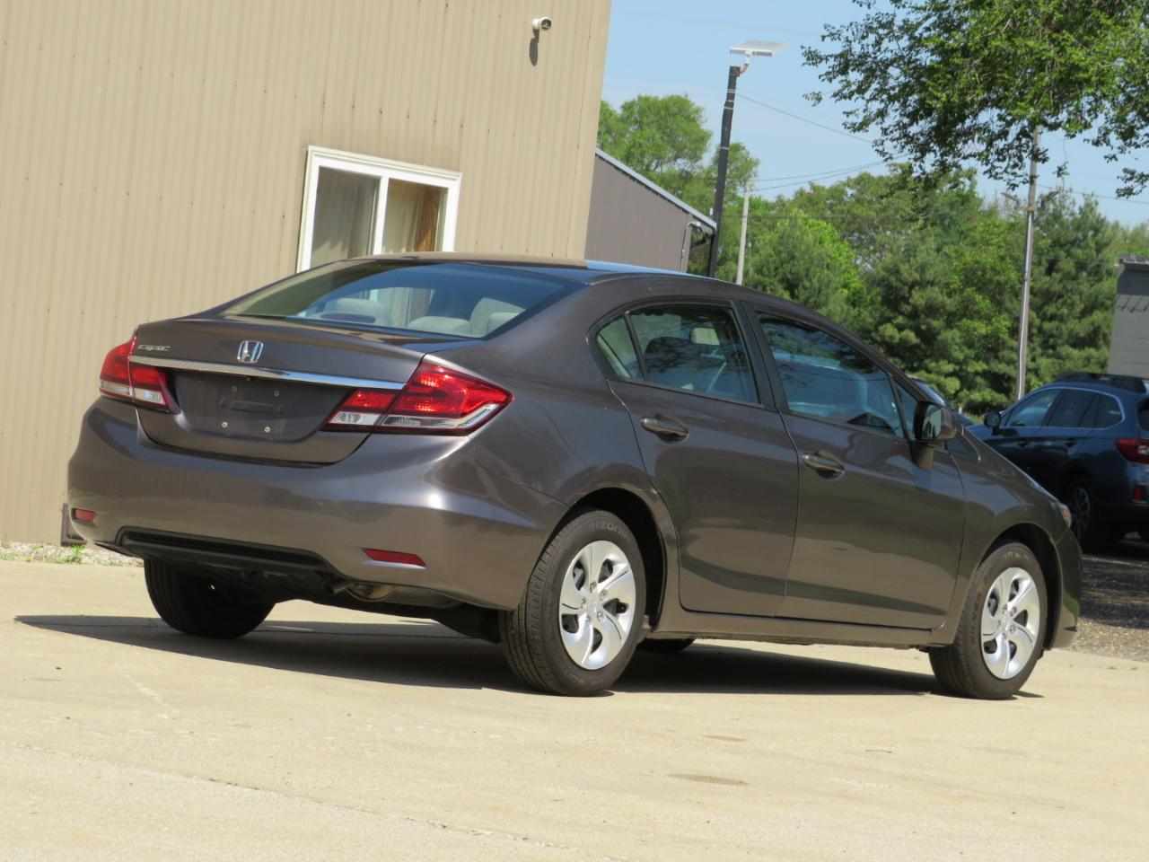 Honda Civic LX Sedan 5-Speed AT 2013