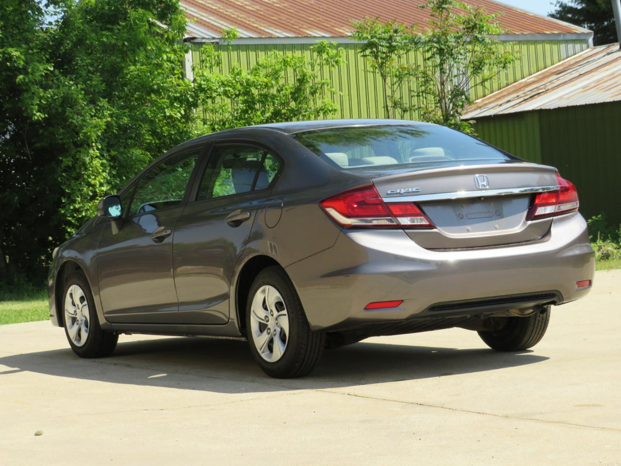 Honda Civic LX Sedan 5-Speed AT 2013