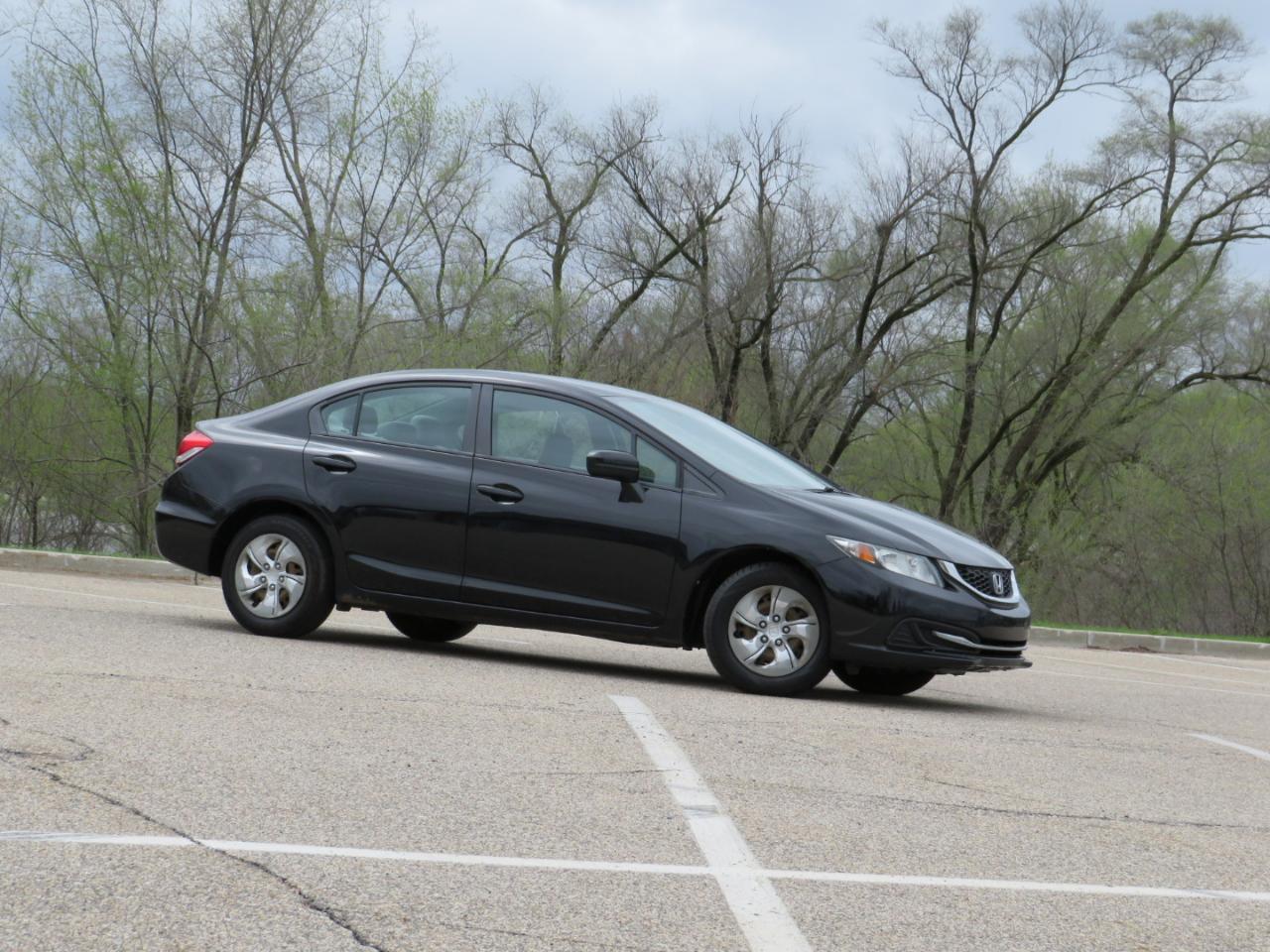 Honda Civic LX Sedan 5-Speed AT 2013