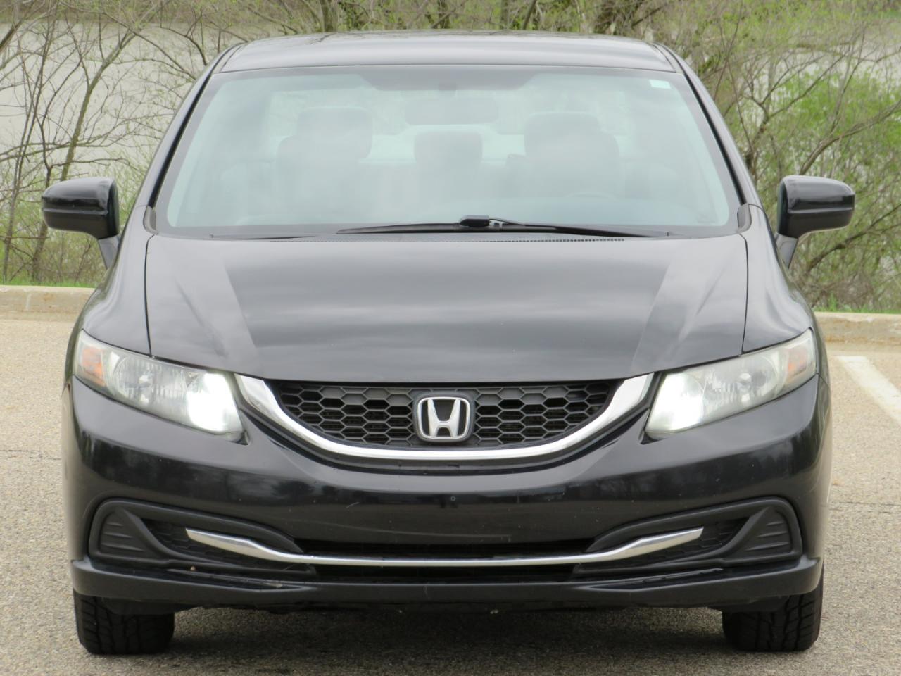 Honda Civic LX Sedan 5-Speed AT 2013