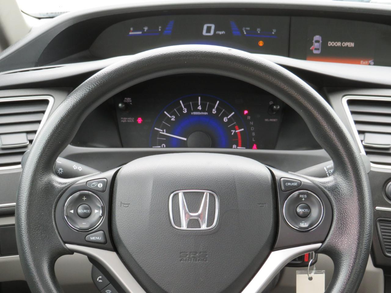 Honda Civic LX Sedan 5-Speed AT 2013