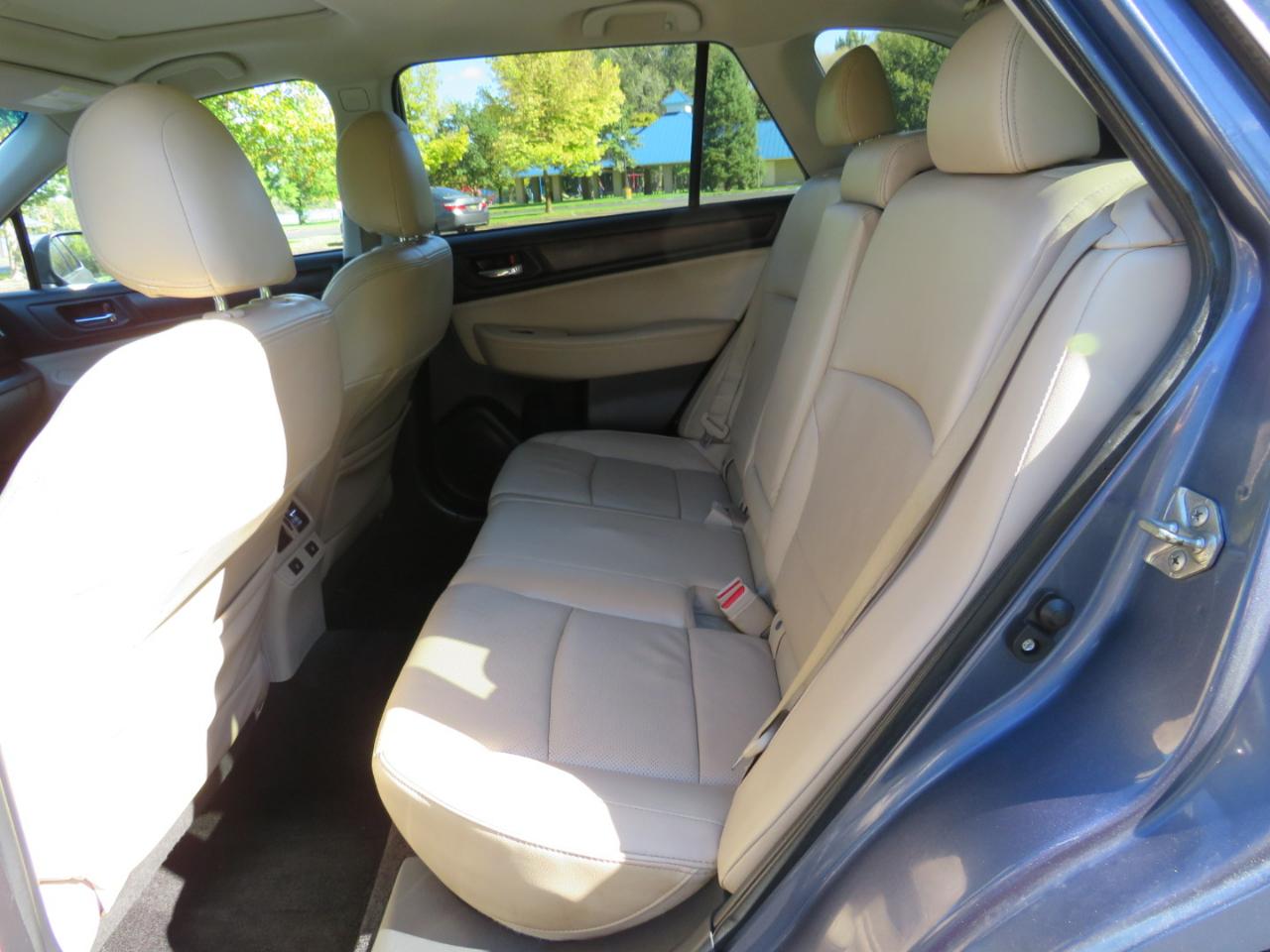 Subaru Outback 2.5i Limited 2015