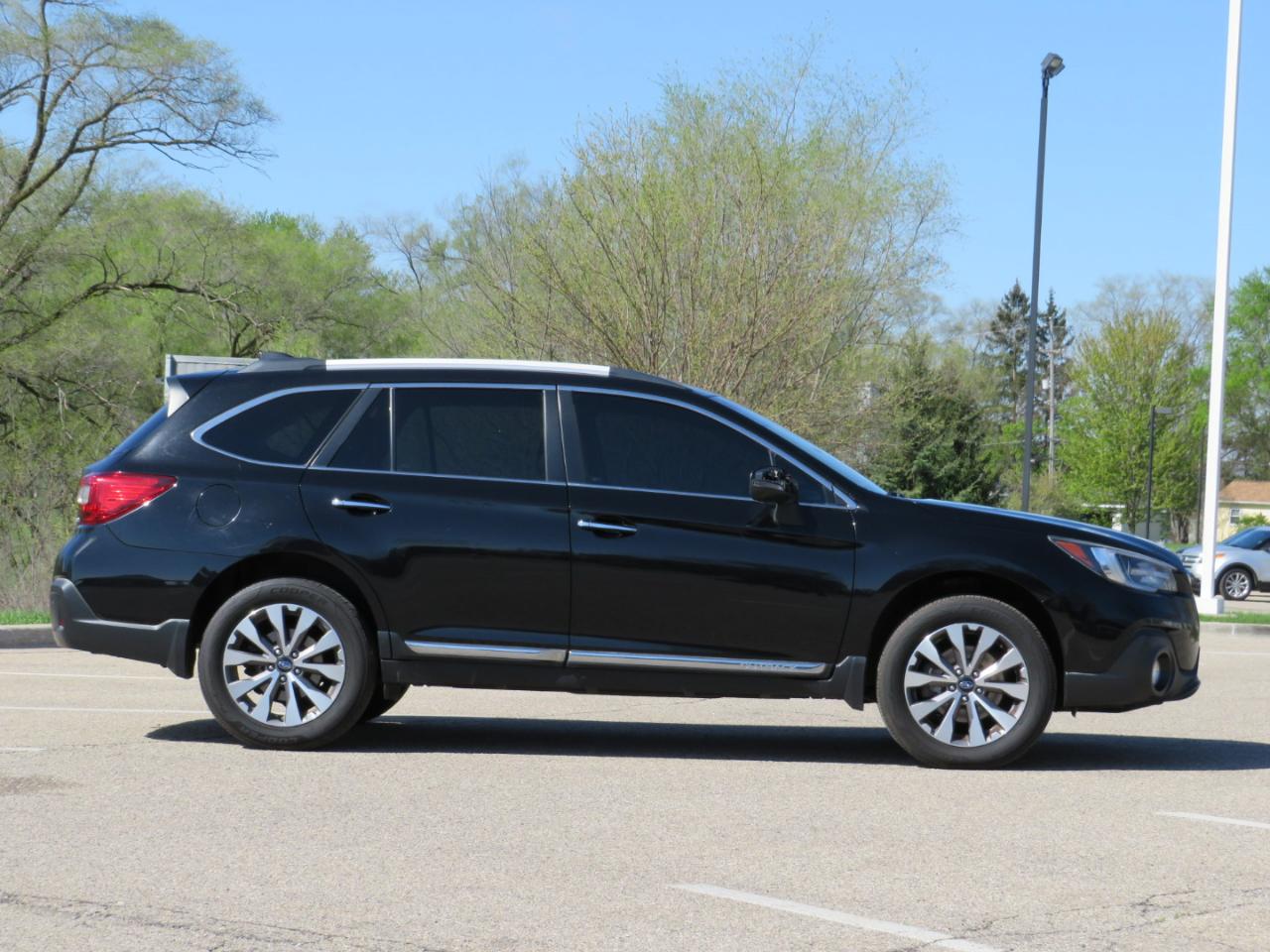 Subaru Outback 2.5i Touring 2019