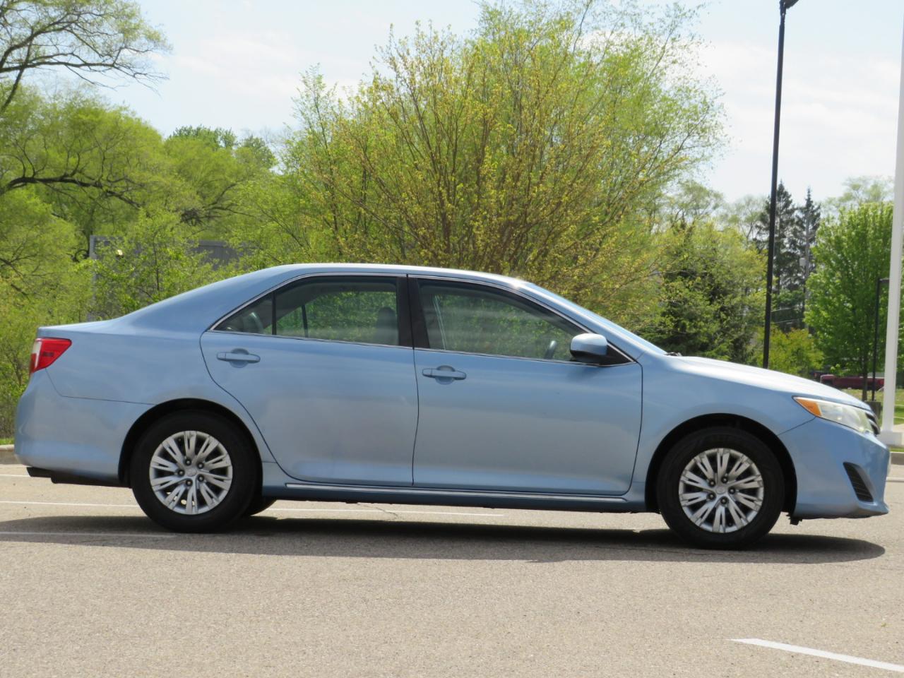 Toyota Camry LE 2012