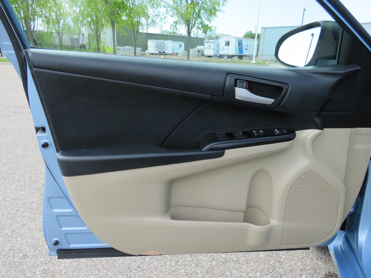 Toyota Camry LE 2012