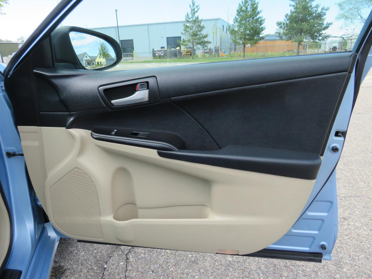 Toyota Camry LE 2012