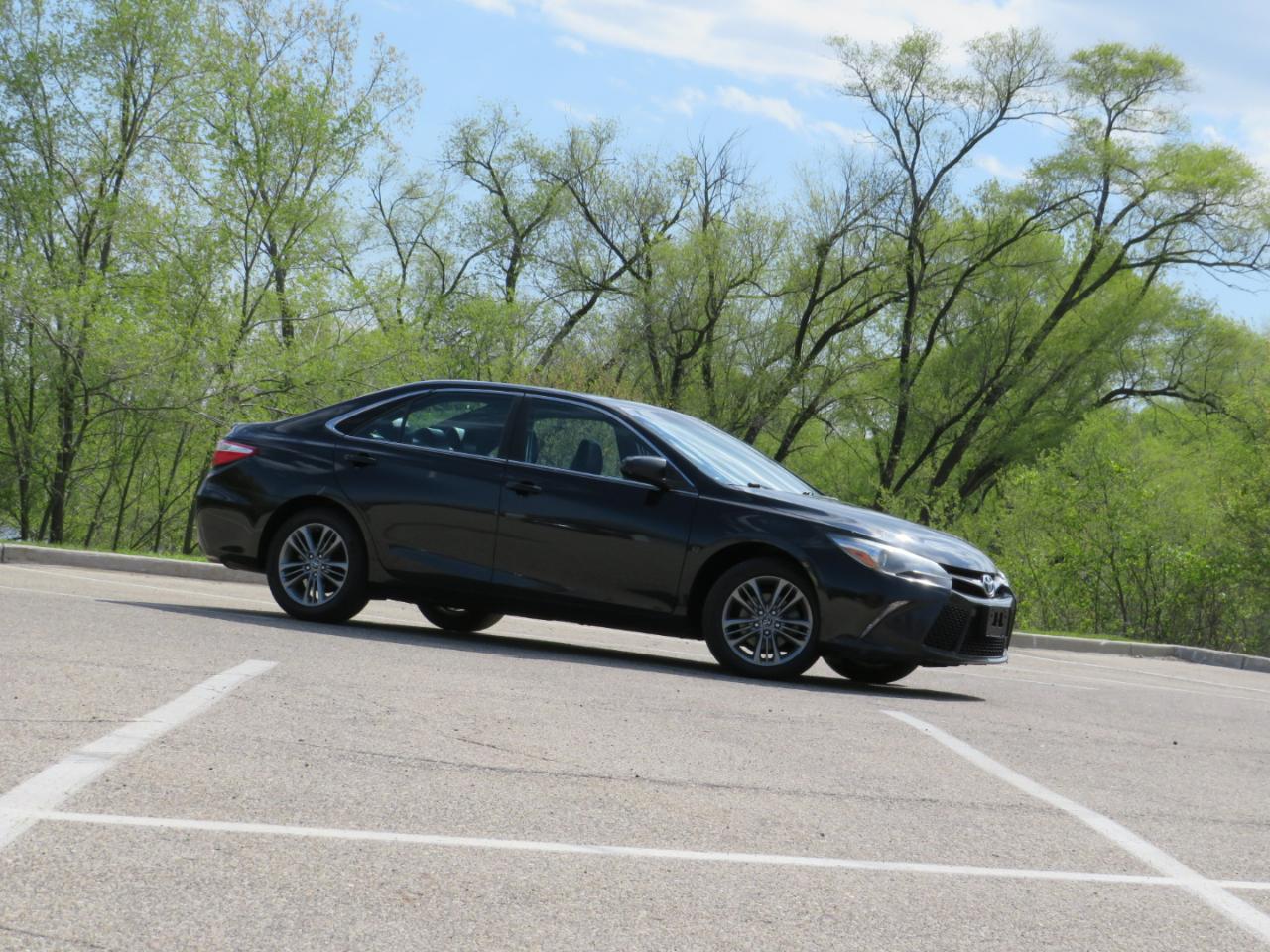 Toyota Camry SE 2017
