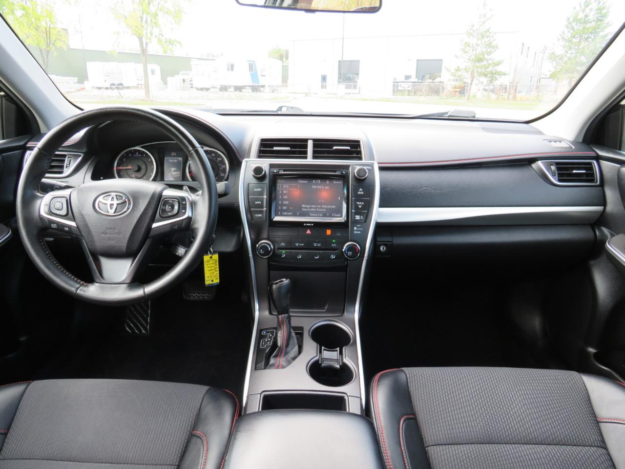 Toyota Camry SE 2017