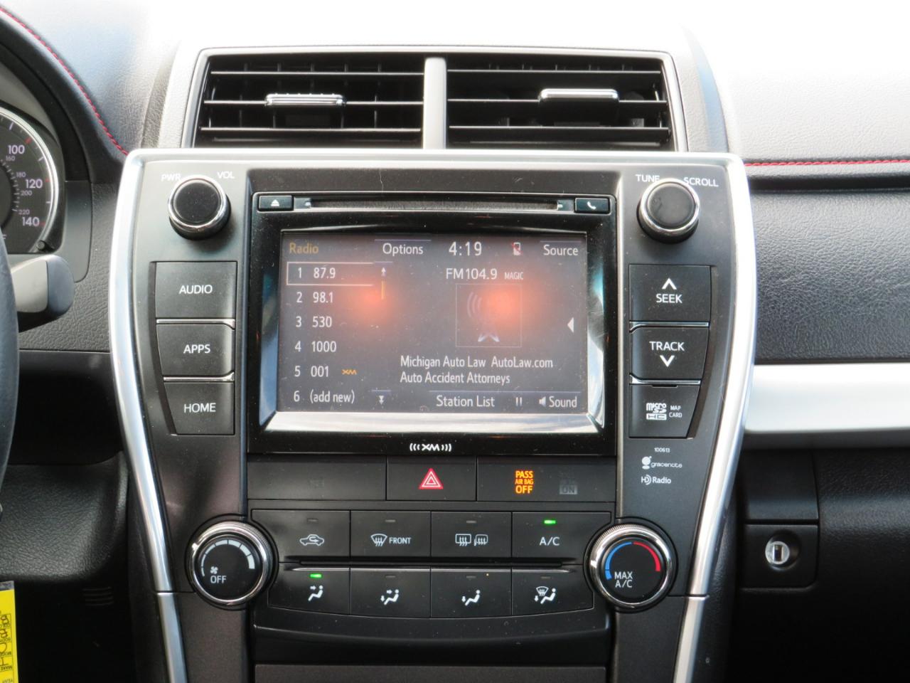Toyota Camry SE 2017