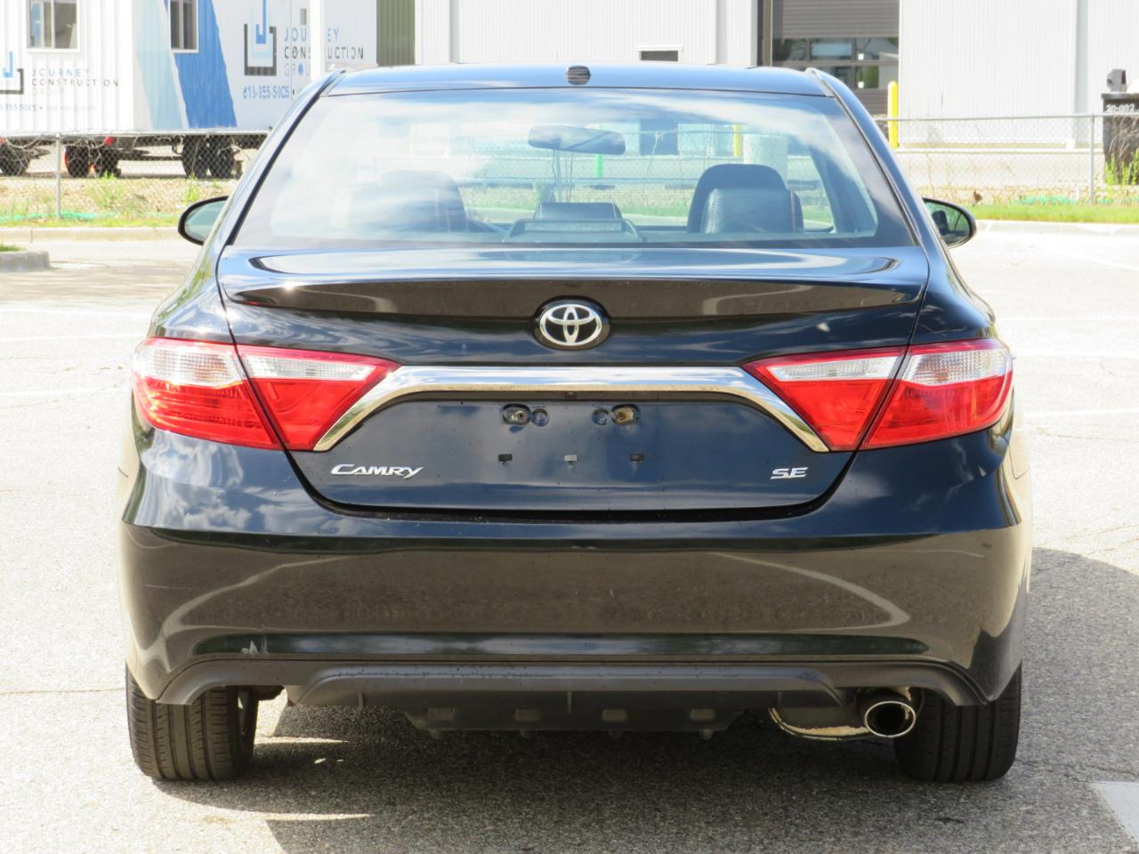 Toyota Camry SE 2017