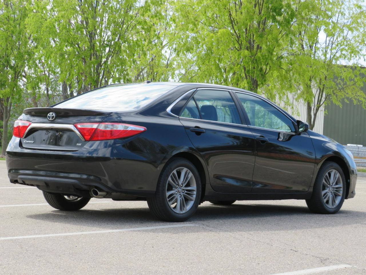 Toyota Camry SE 2017