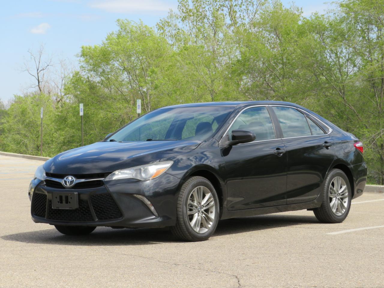 Toyota Camry SE 2017