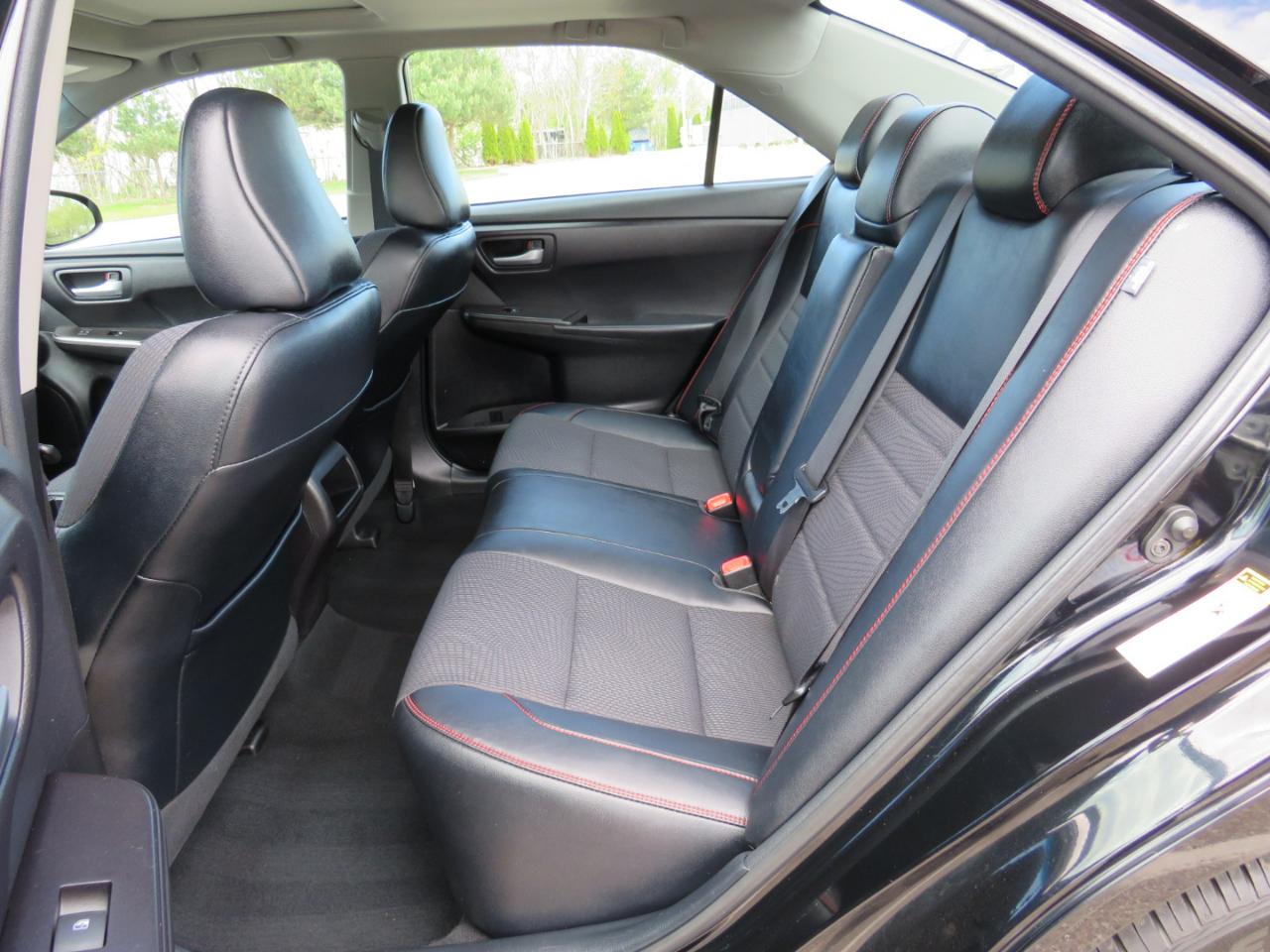 Toyota Camry SE 2017