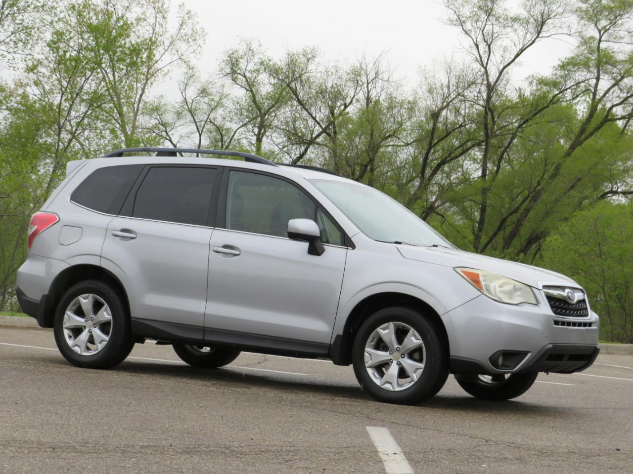 Subaru Forester 2.5i Limited 2014