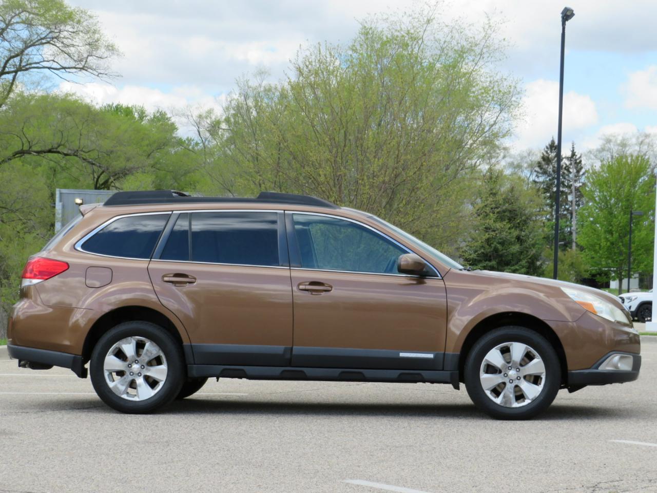 Subaru Outback 3.6R Limited 2011