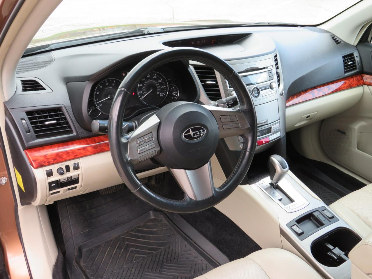 Subaru Outback 3.6R Limited 2011