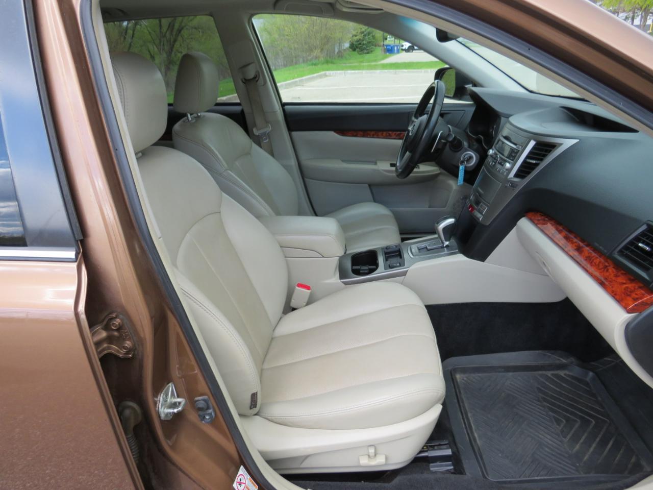 Subaru Outback 3.6R Limited 2011