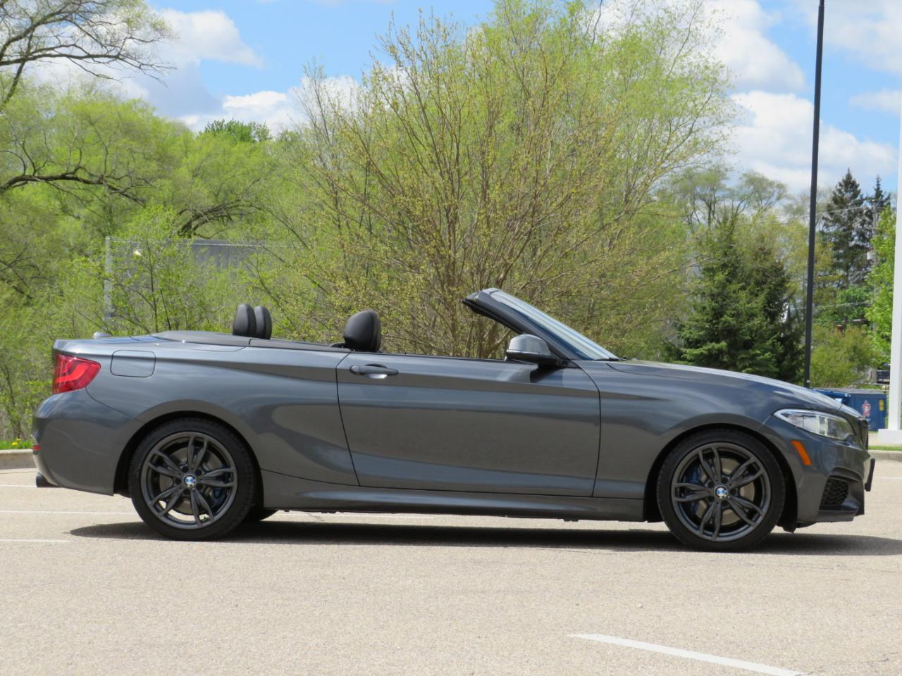 BMW 2-Series M235i xDrive Convertible 2016