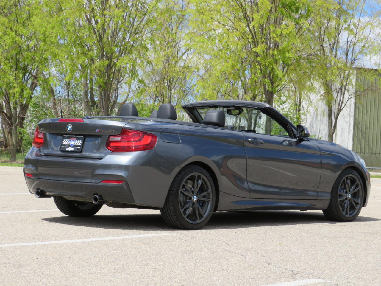 BMW 2-Series M235i xDrive Convertible 2016