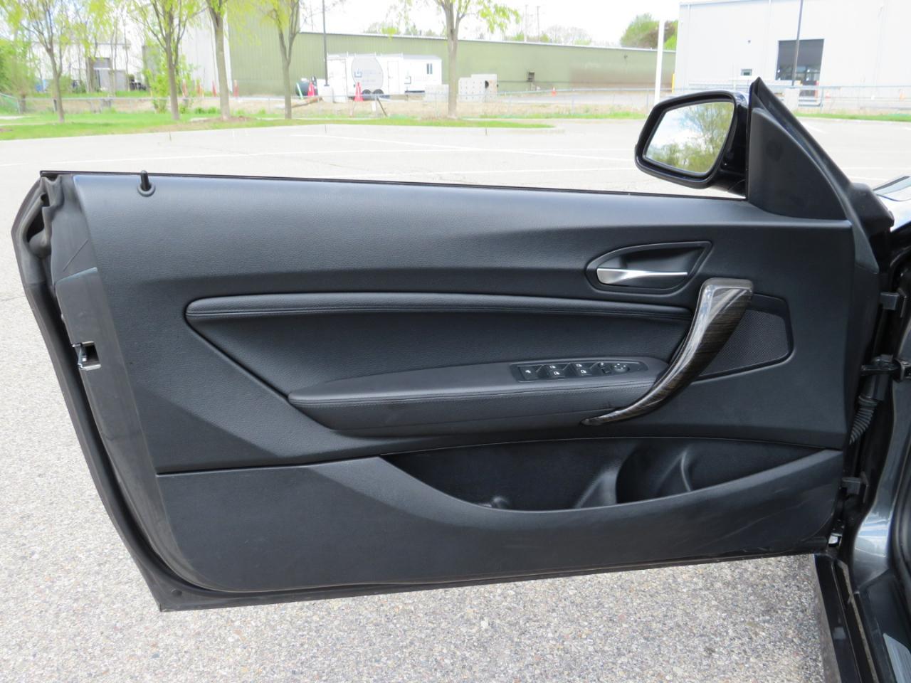 BMW 2-Series M235i xDrive Convertible 2016