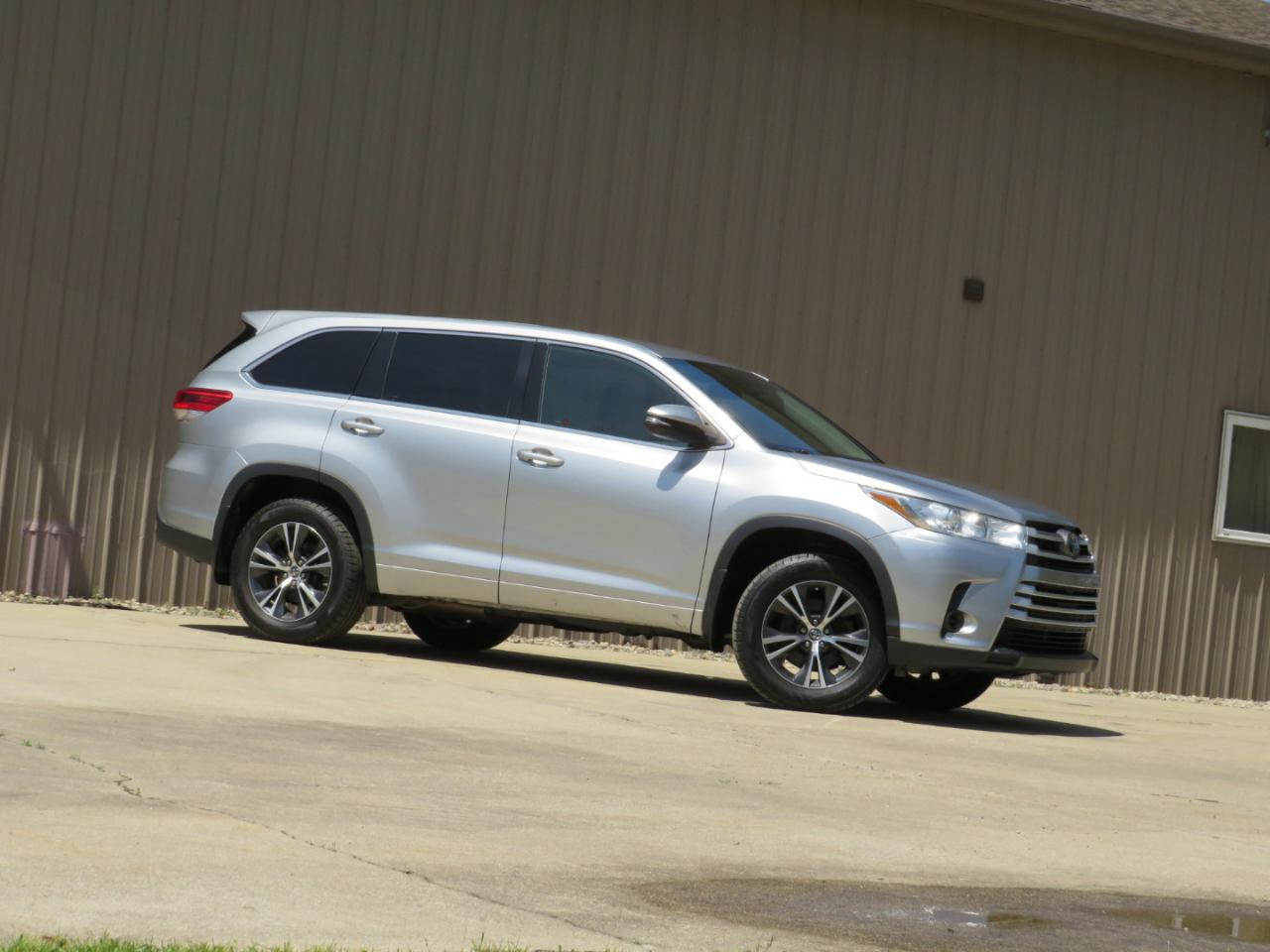 Toyota Highlander LE Plus AWD V6 2018