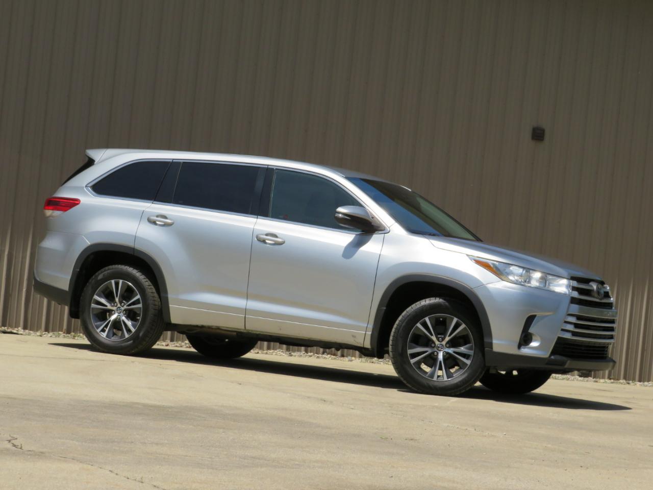 Toyota Highlander LE Plus AWD V6 2018