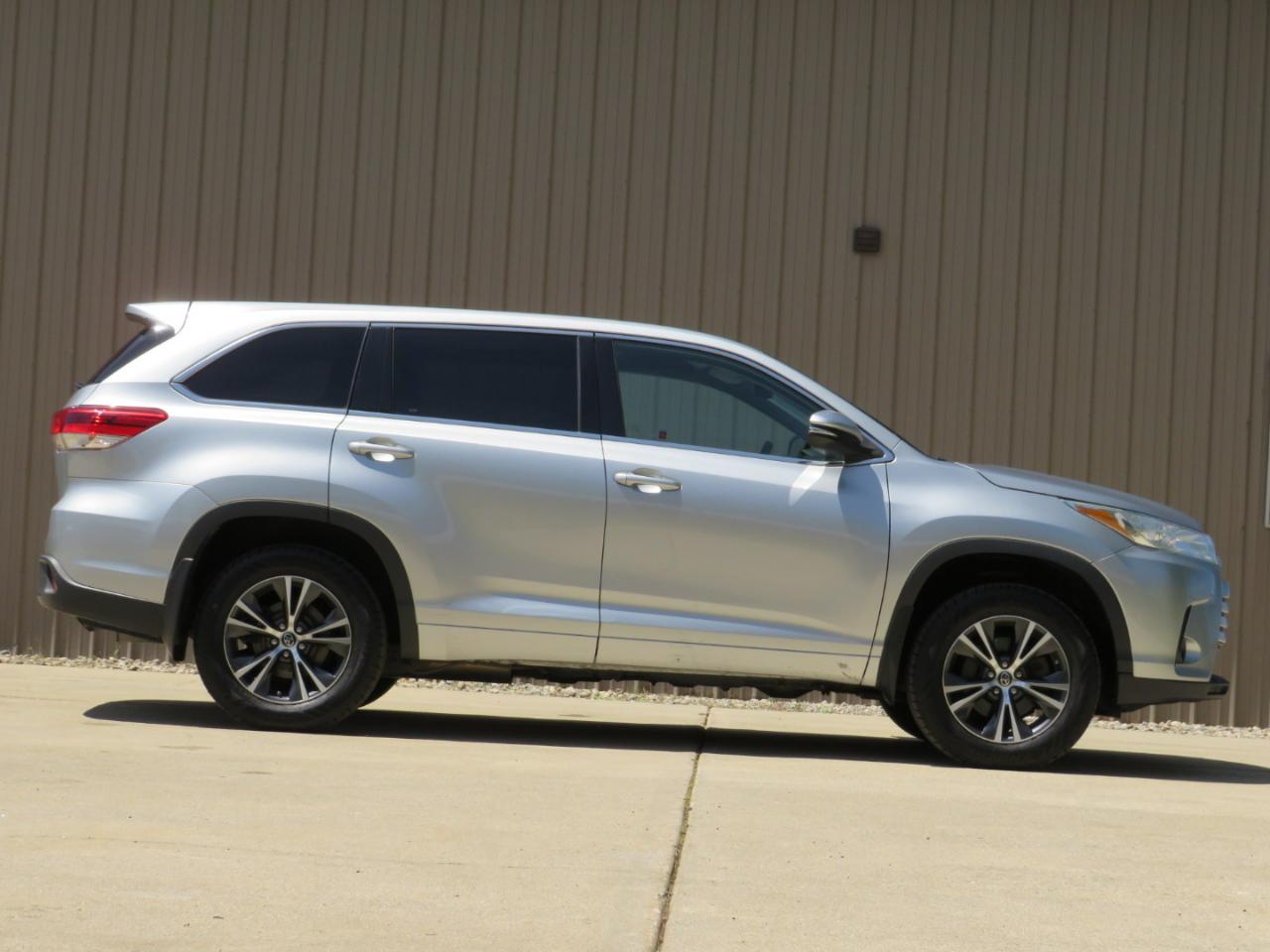 Toyota Highlander LE Plus AWD V6 2018