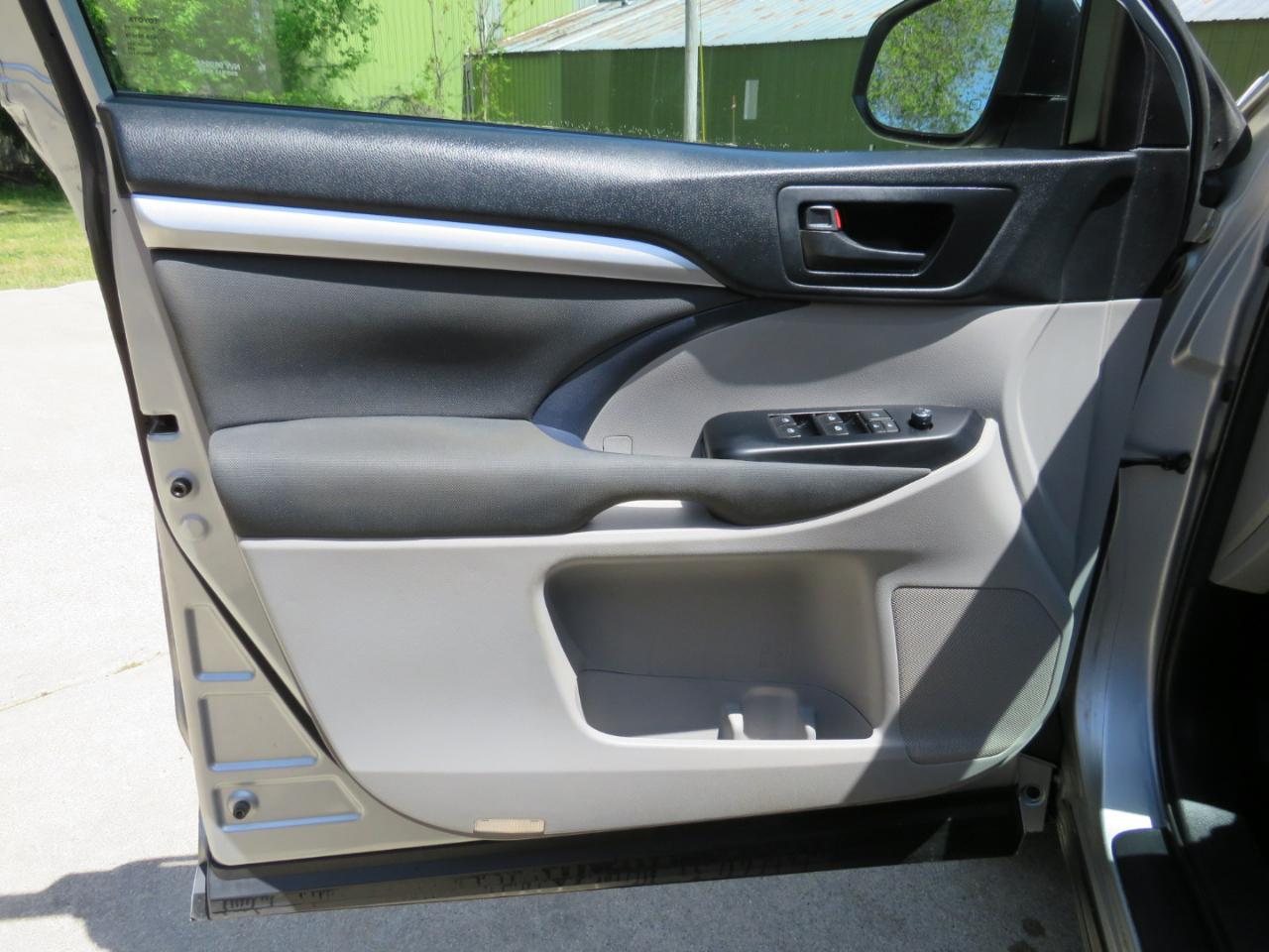 Toyota Highlander LE Plus AWD V6 2018