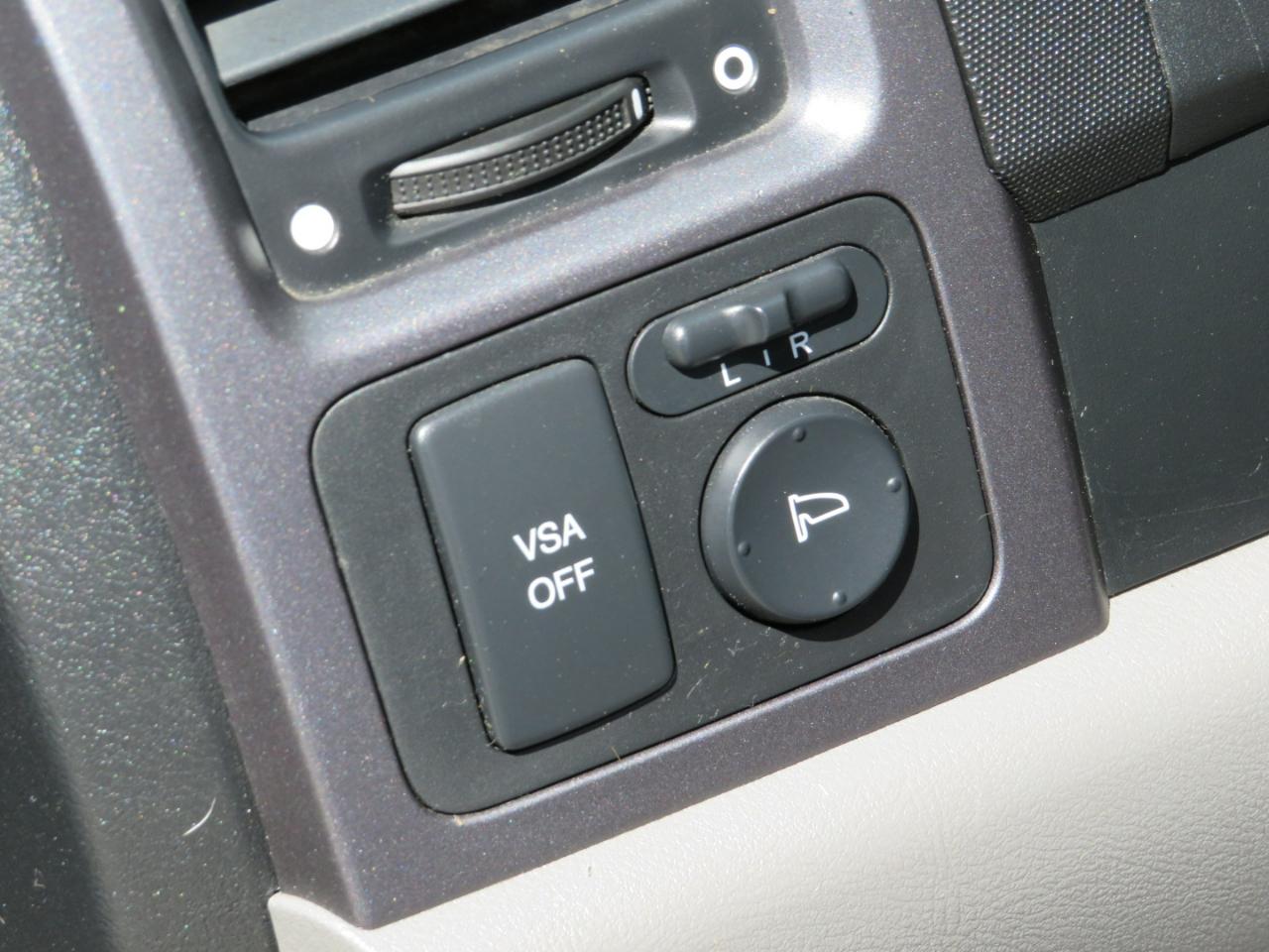Honda CR-V LX 4WD 5-Speed AT 2009