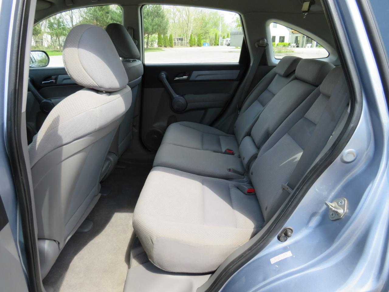 Honda CR-V LX 4WD 5-Speed AT 2009