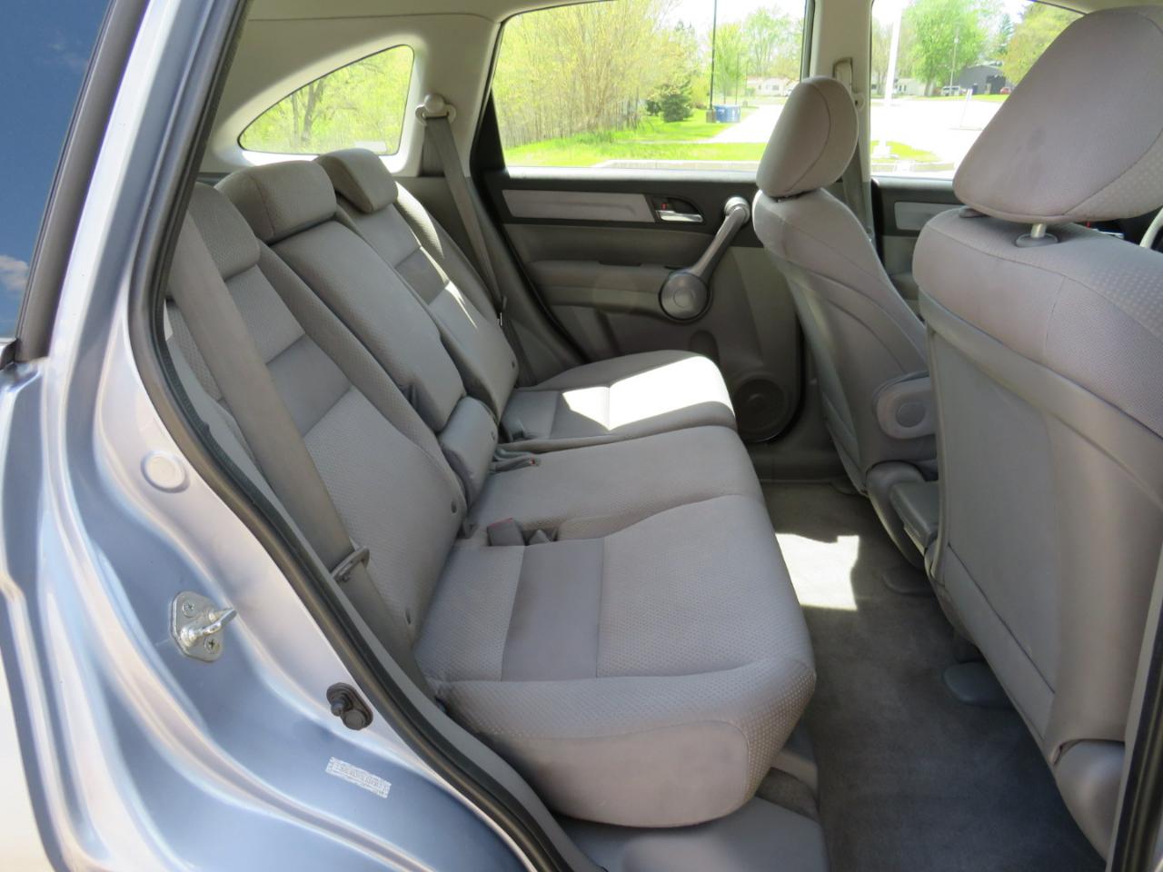 Honda CR-V LX 4WD 5-Speed AT 2009