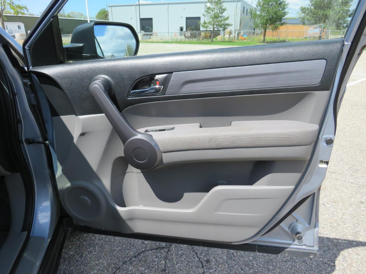 Honda CR-V LX 4WD 5-Speed AT 2009