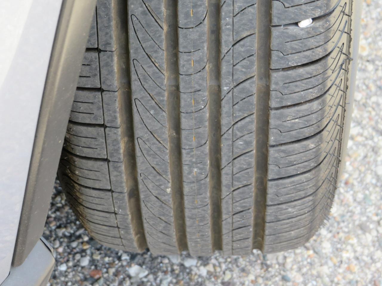 Honda CR-V LX 4WD 5-Speed AT 2009